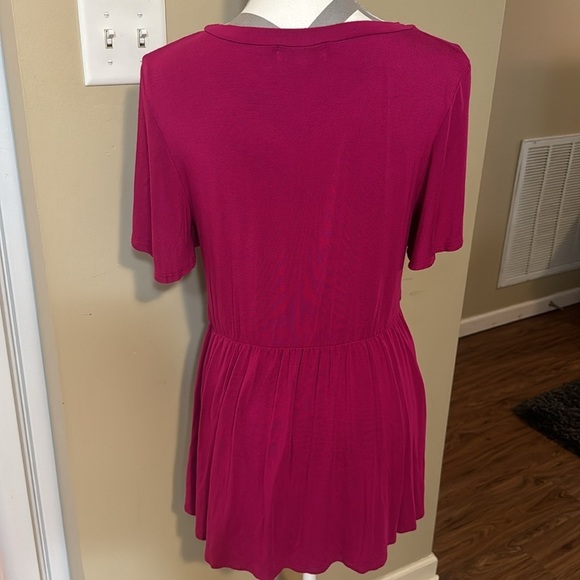 Pink Perfect Peach Peplum Style Top - Size Large - Picture 6 of 7